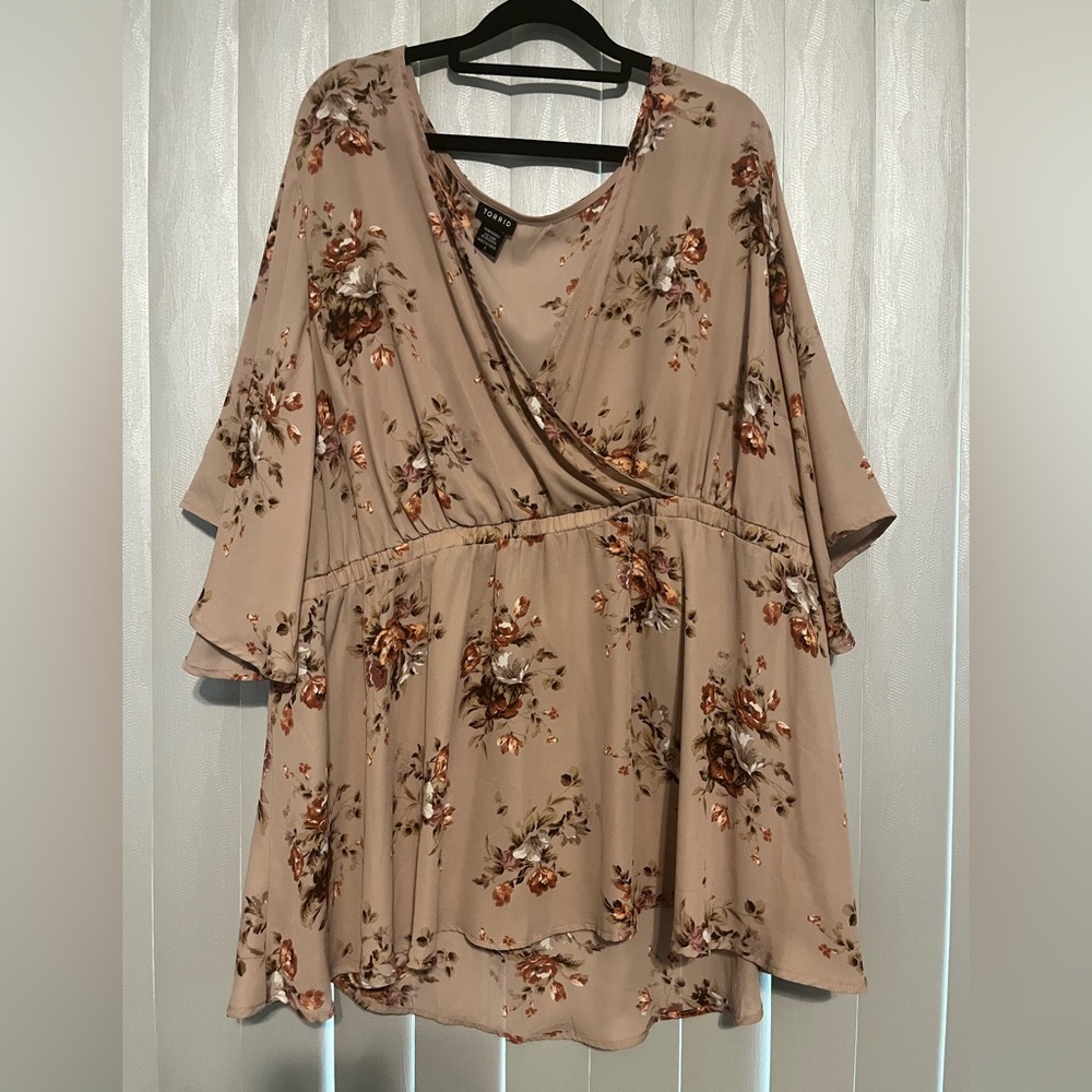 Torrid light pink floral baby doll top